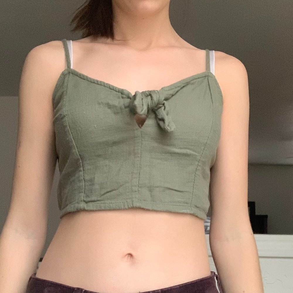 Green cropped cami top